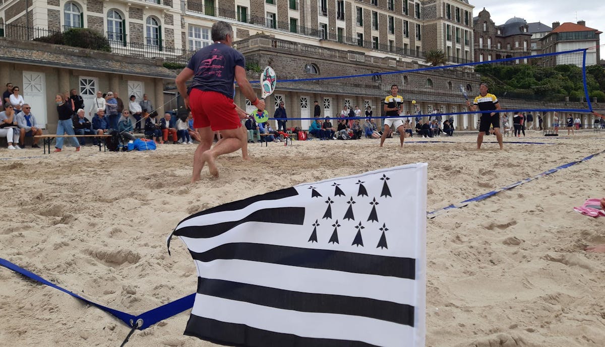 Carré beach : Bretagne, changement de cap ! | Fédération française de tennis