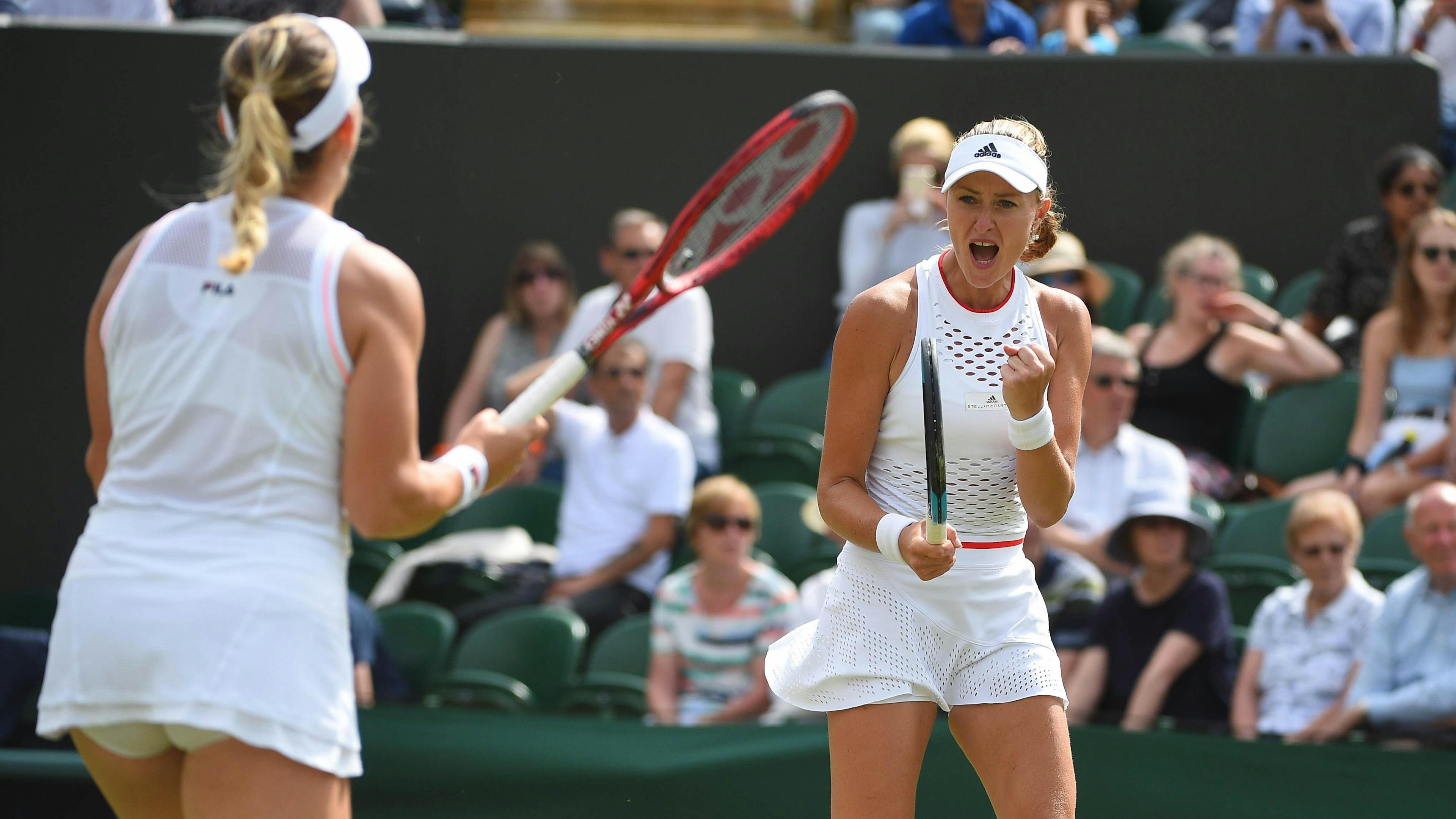 Kristina Mladenovic en quart du double à Wimbledon 2019.