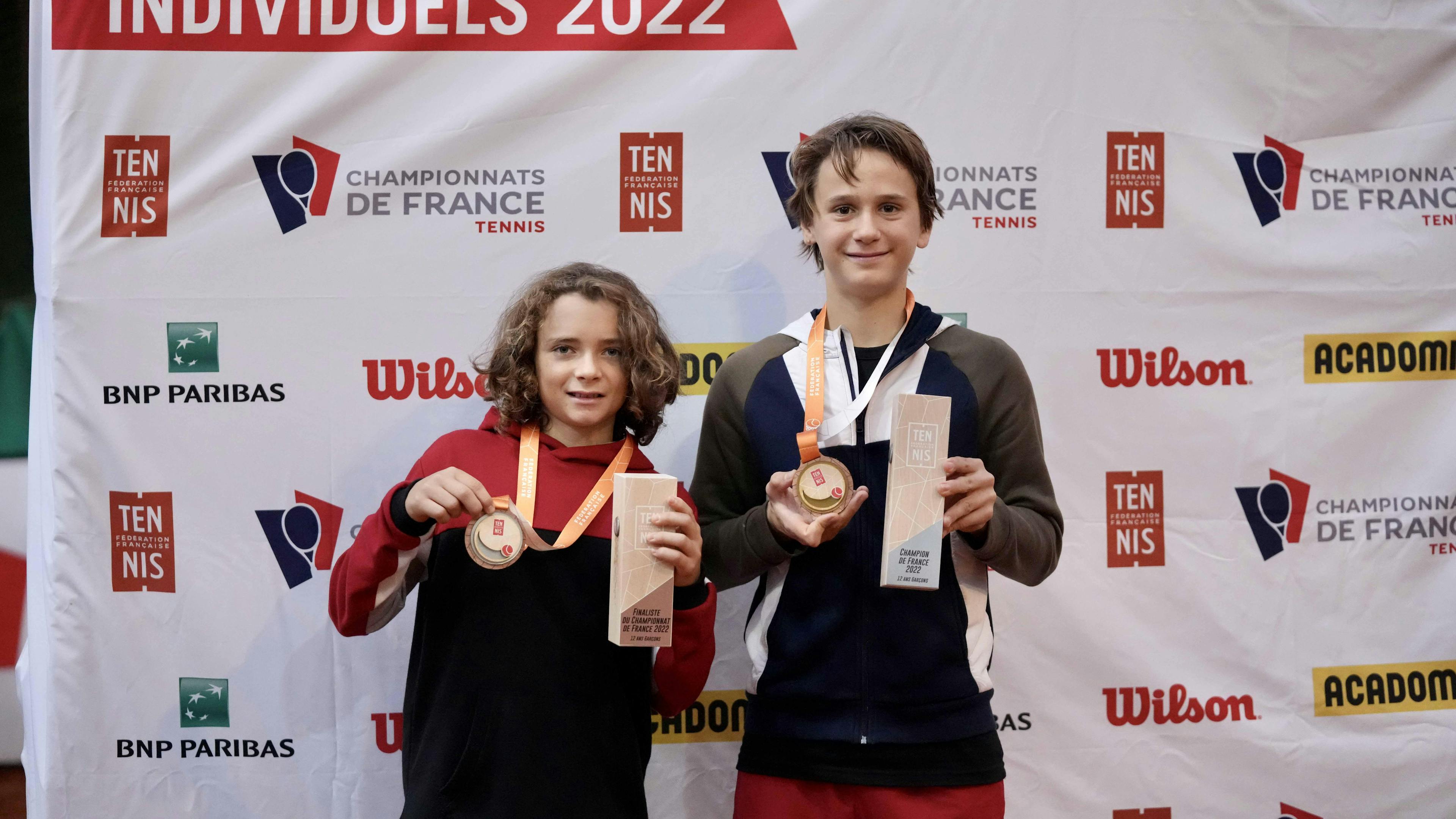 Charles Rossillol et Luca Iliescu lors de la remise des prix.