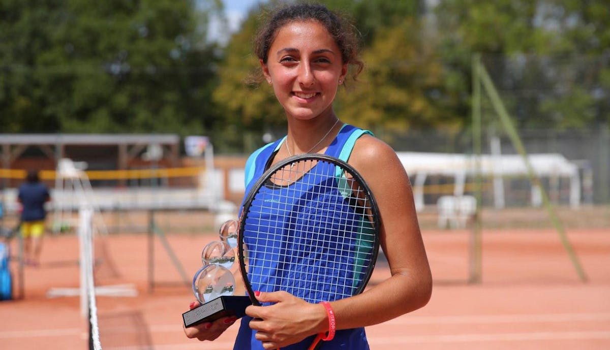 CDF 15-16 ans filles : appelez-la Hélène | Fédération française de tennis