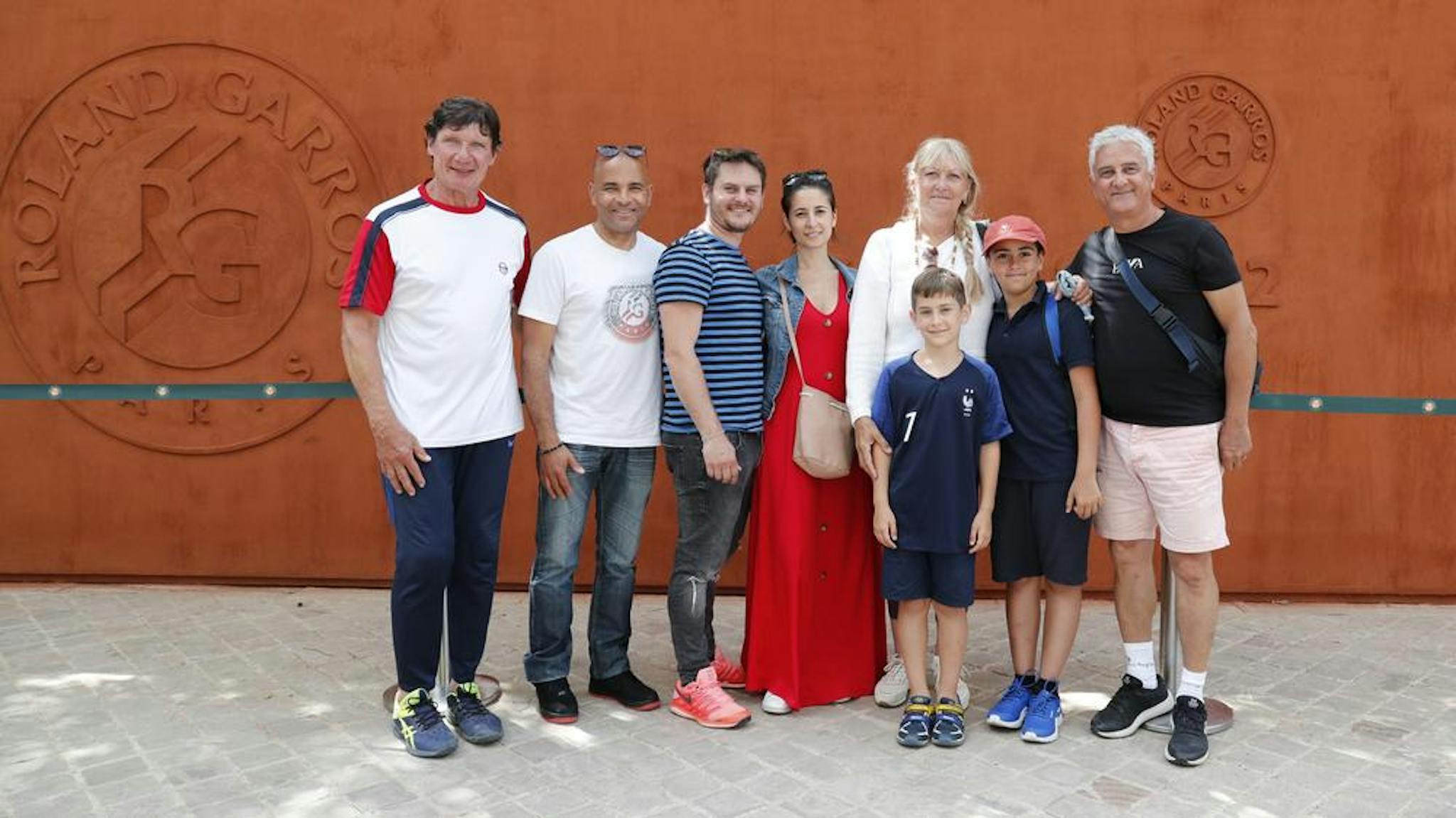 LE TC Gonesse, récompensée cette année pour ses actions Tennis-Santé, était invité lors du dernier tournoi de Roland-Garros.