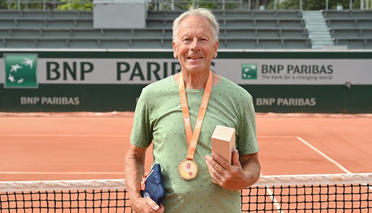 Championnats de France 75 ans messieurs : Hugues Besson, la modestie du champion | Fédération française de tennis