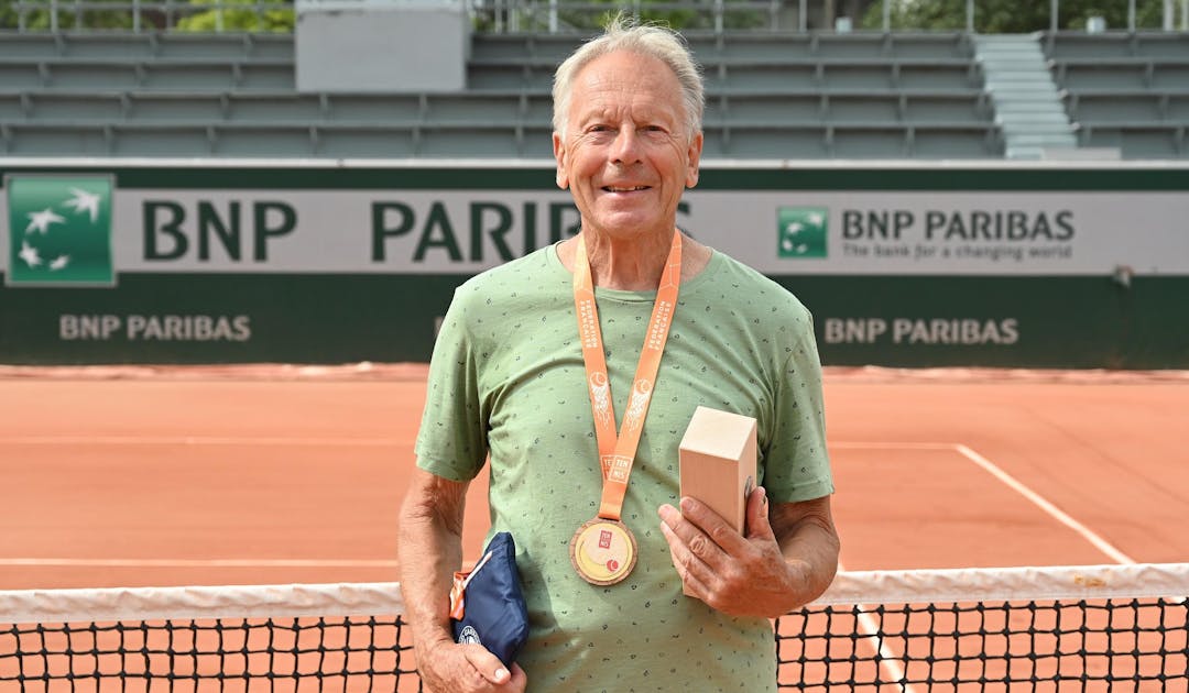 Championnats de France 75 ans messieurs : Hugues Besson, la modestie du champion | Fédération française de tennis