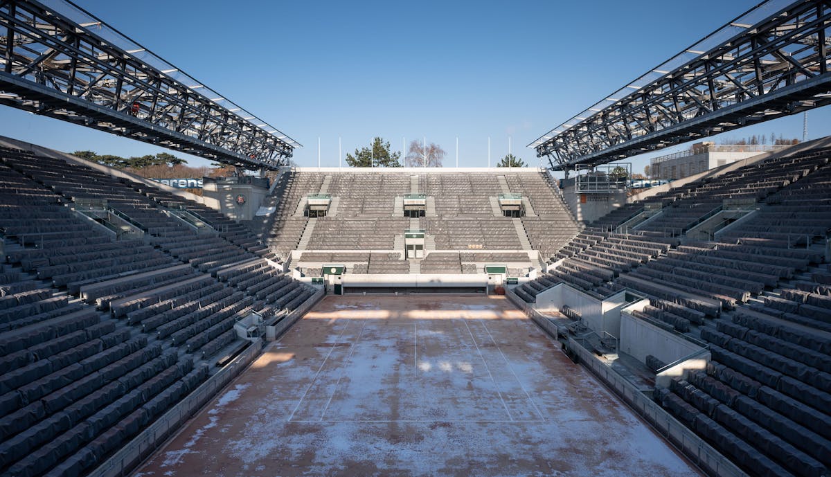 Nouvelle étape dans la construction de la couverture mobile sur le court Suzanne-Lenglen | Fédération française de tennis