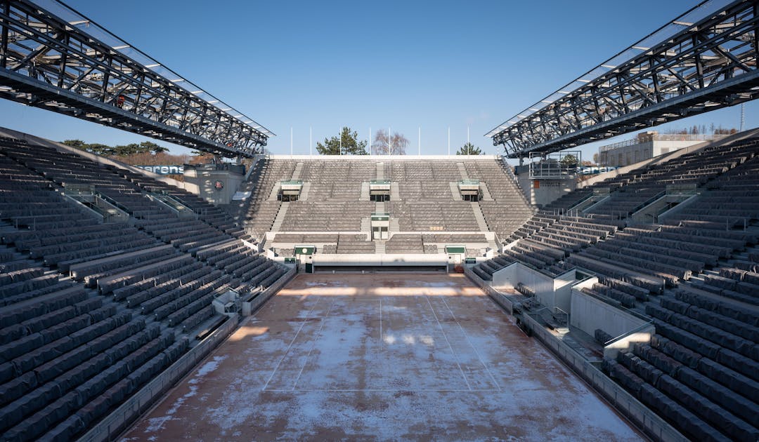 Nouvelle étape dans la construction de la couverture mobile sur le court Suzanne-Lenglen | Fédération française de tennis