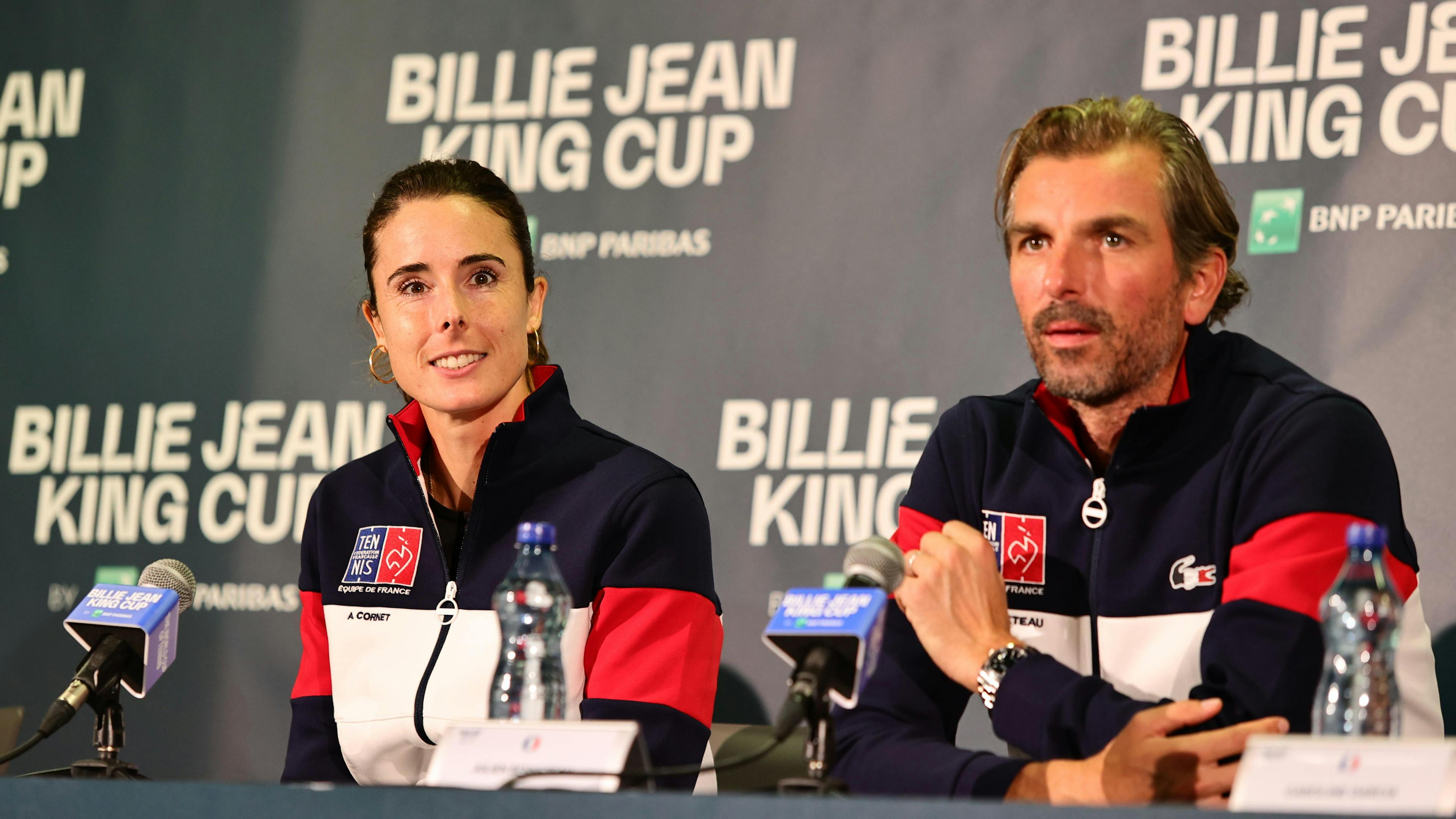 Alizé Cornet et Julien benneteau ont salué la qualité de l'organisation de la Billie Jean King Cup à Prague.