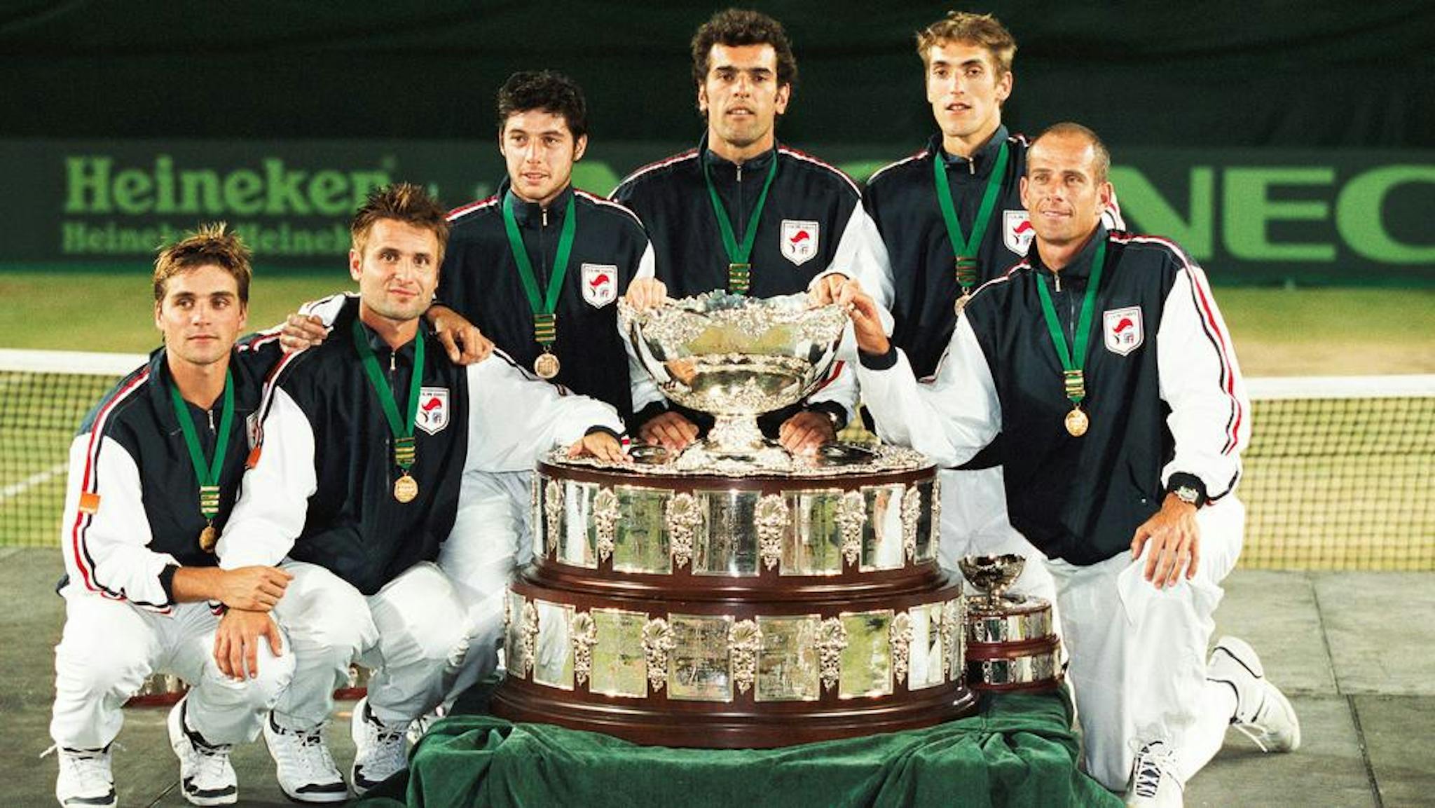 Vainqueur de la Coupe Davis en 2001, aux côtés d'Arnaud Clément, Fabrice Santoro, Sébastien Grosjean, Cédric Pioline et du capitaine Guy Forget.