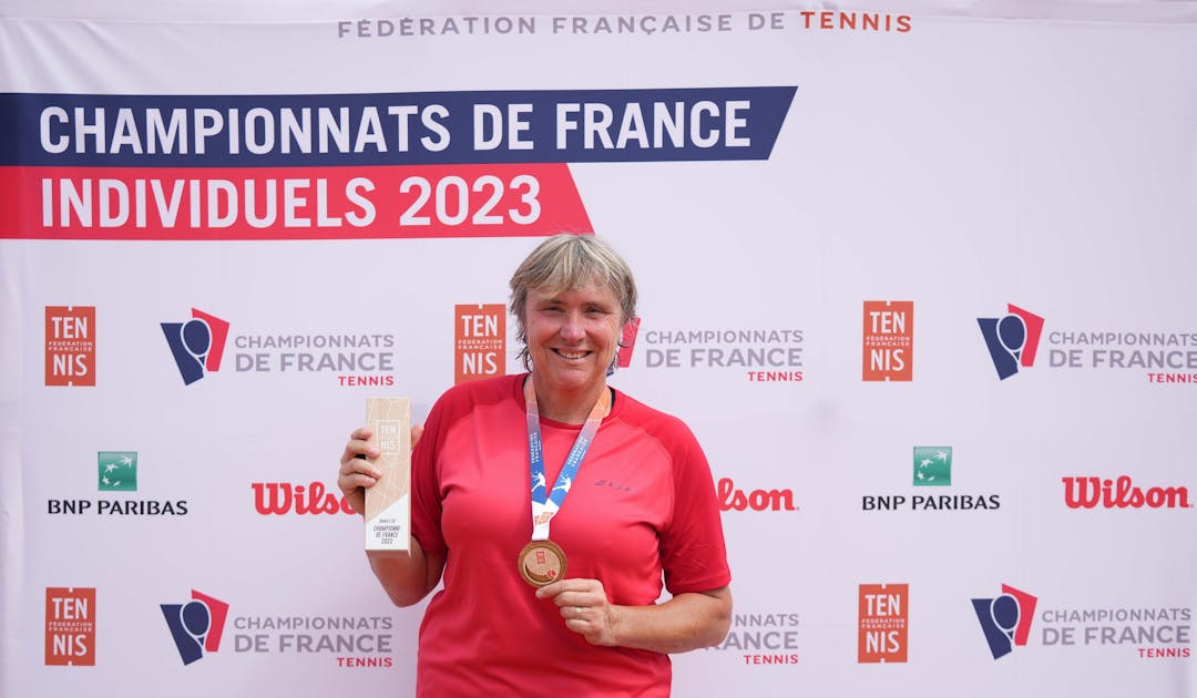 50 ans dames : Caroline Dhenin, le sacre et l'émotion | Fédération française de tennis