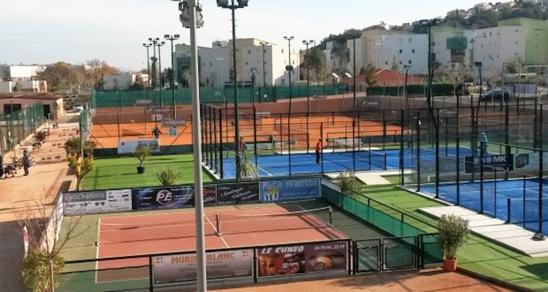 Padel : le TC Toulon s&#039;équipe | Fédération française de tennis