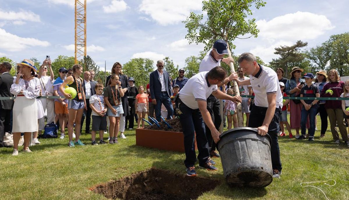 La FFT poursuit sa mobilisation pour la paix et l’Ukraine | Fédération française de tennis