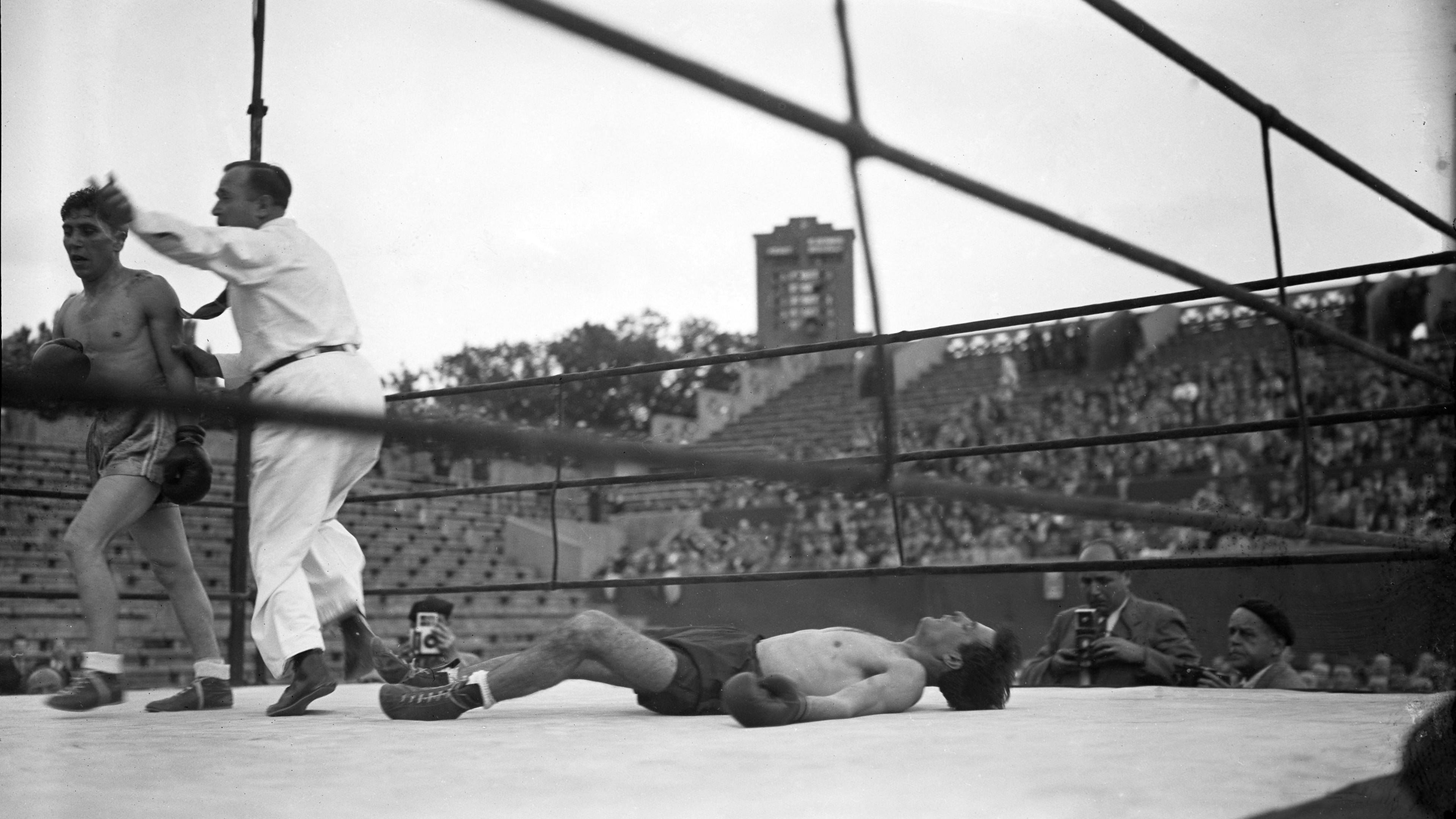 La réunion de boxe de 1947.