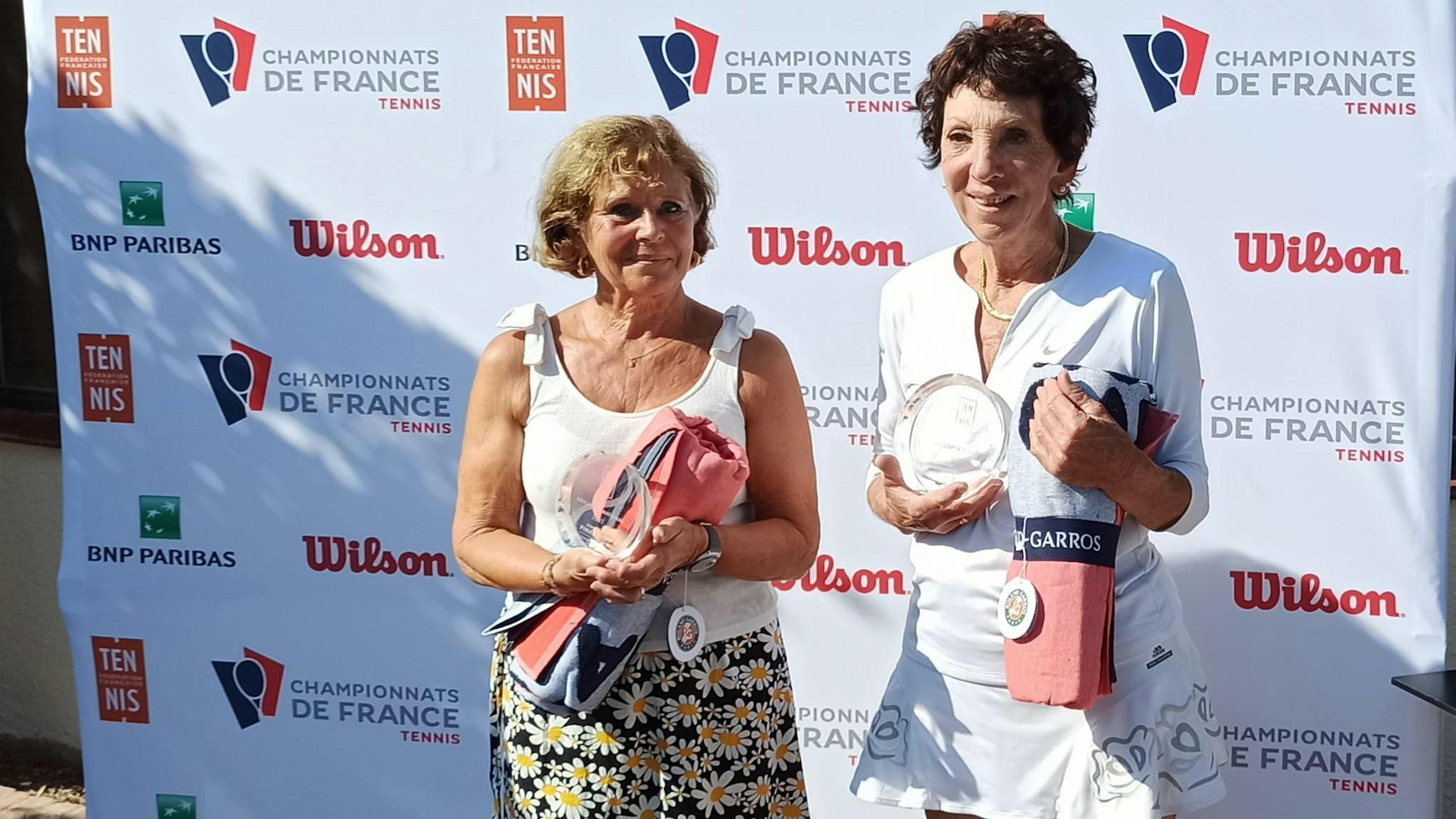 Geneviève Tournade et Mary Jane Marty.