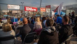 Du padel et une surprise sur la plage à Marseille | Fédération française de tennis