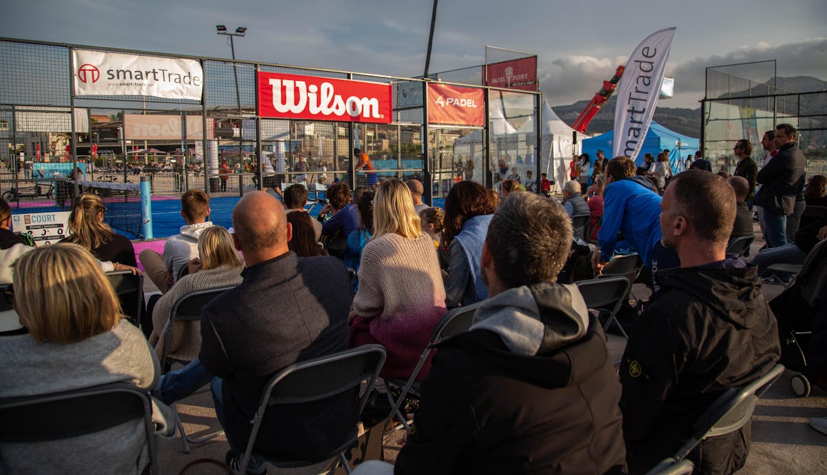 Du padel et une surprise sur la plage à Marseille | Fédération française de tennis