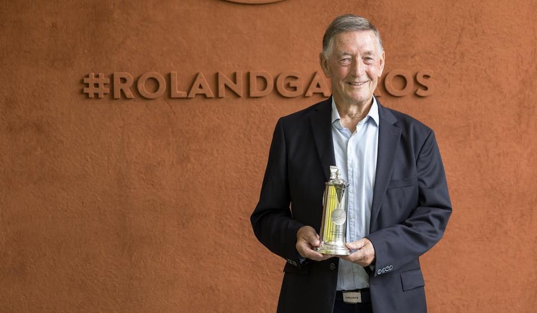 Michel Renaux reçoit le "Tennis Europe Award" | Fédération française de tennis