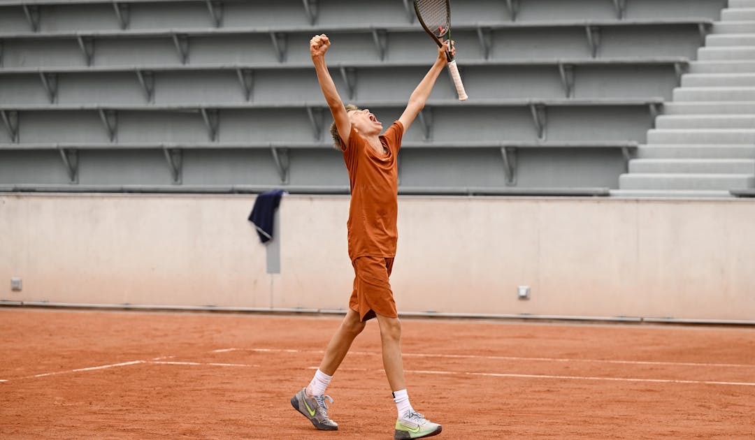 11/12 ans garçons : Evan Giurescu, graine de champion | Fédération française de tennis