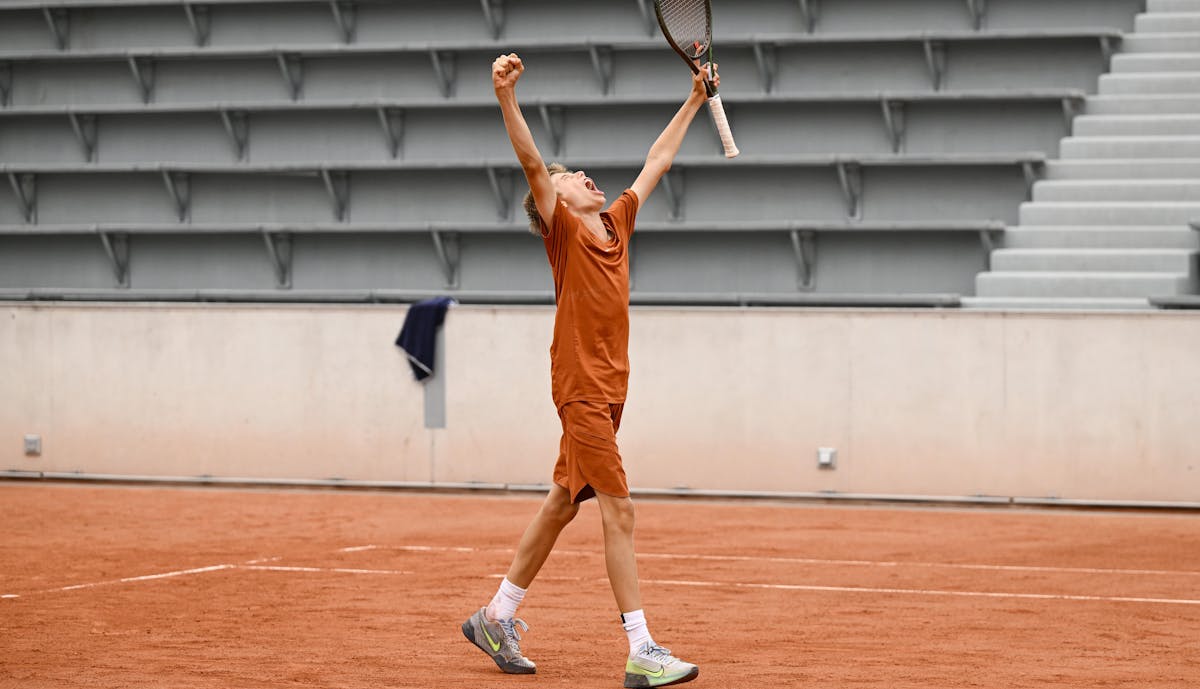 11/12 ans garçons : Evan Giurescu, graine de champion | Fédération française de tennis