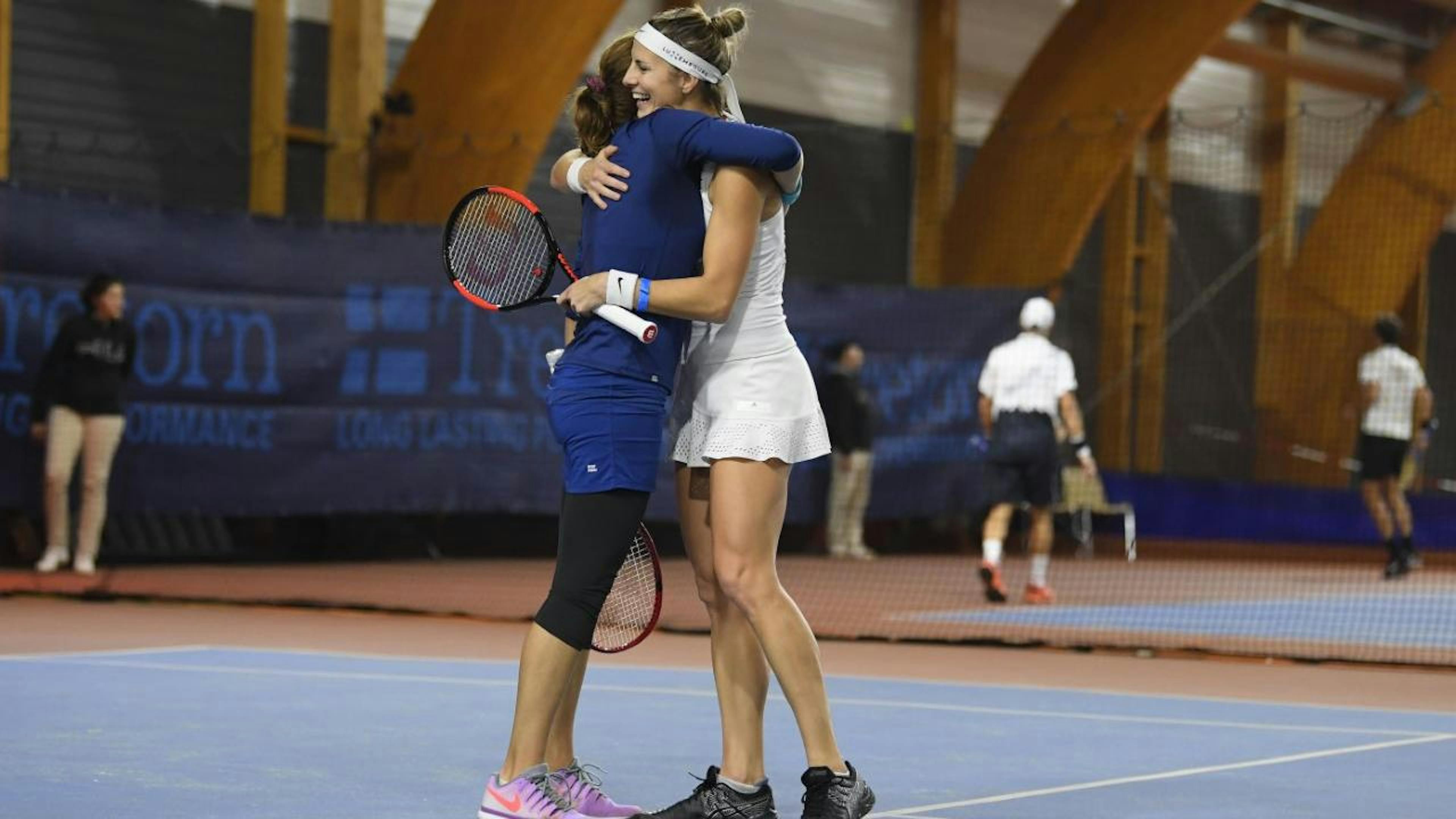 Stefanie Voegele et Mandy Minella