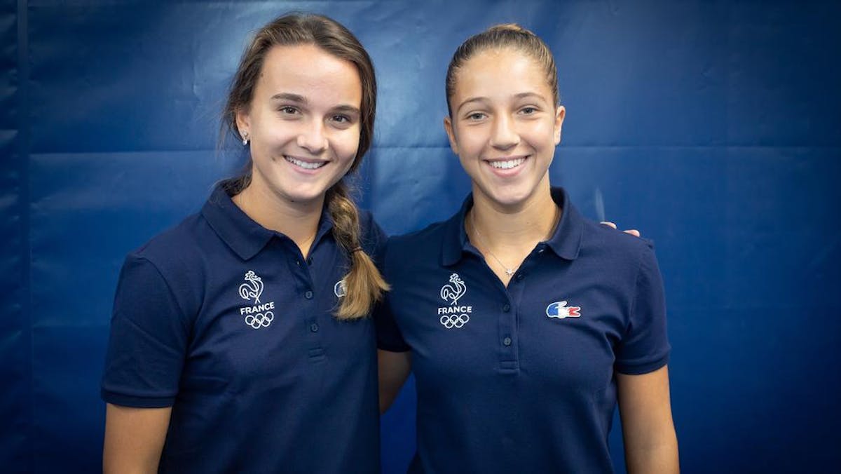 Tour à tour championne du monde juniors, Clara Burel et Diane Parry ont pu s'aguerrir dans des tournois à l'étranger grâce au soutien de la FFT notamment.