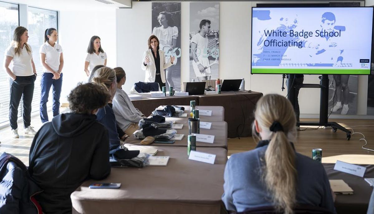 Une école badge blanc unique et une première mondiale | Fédération française de tennis