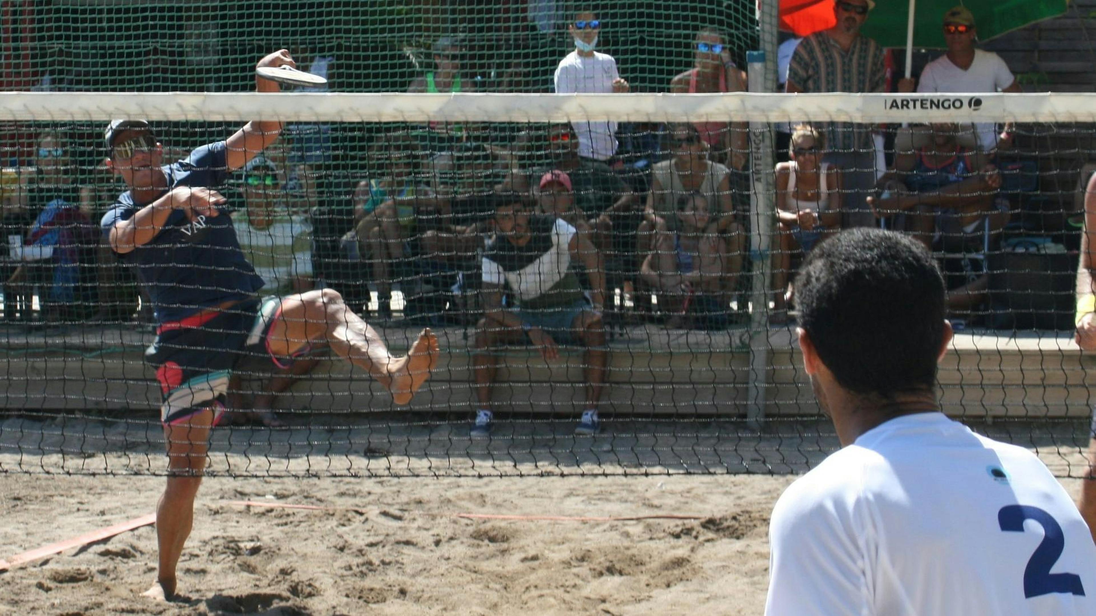 Le beach tennis connaît aussi un joli succès dans les territoires d'Outre-mer.