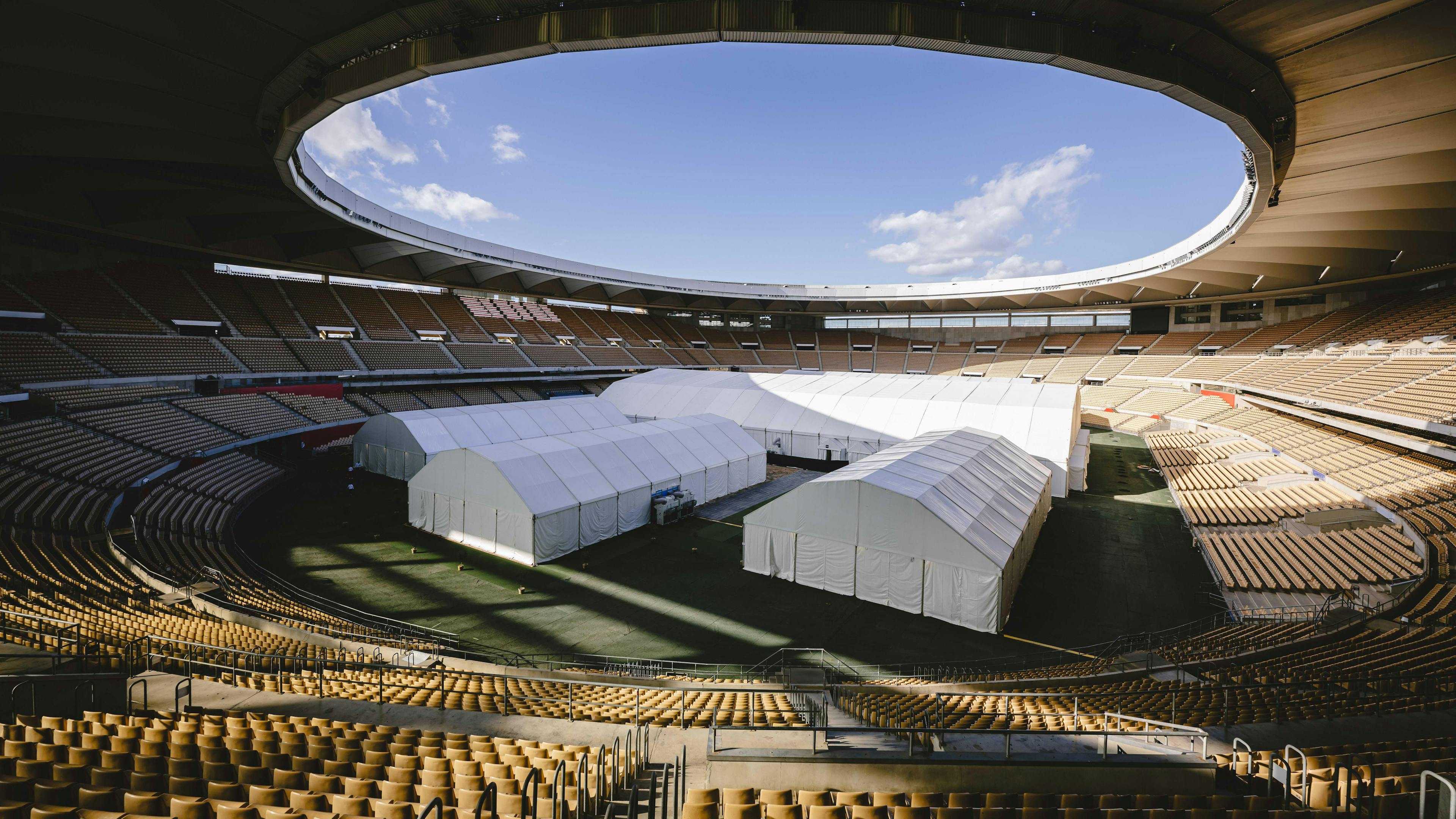 Le "Estadio de la Cartuja" sous le soleil.