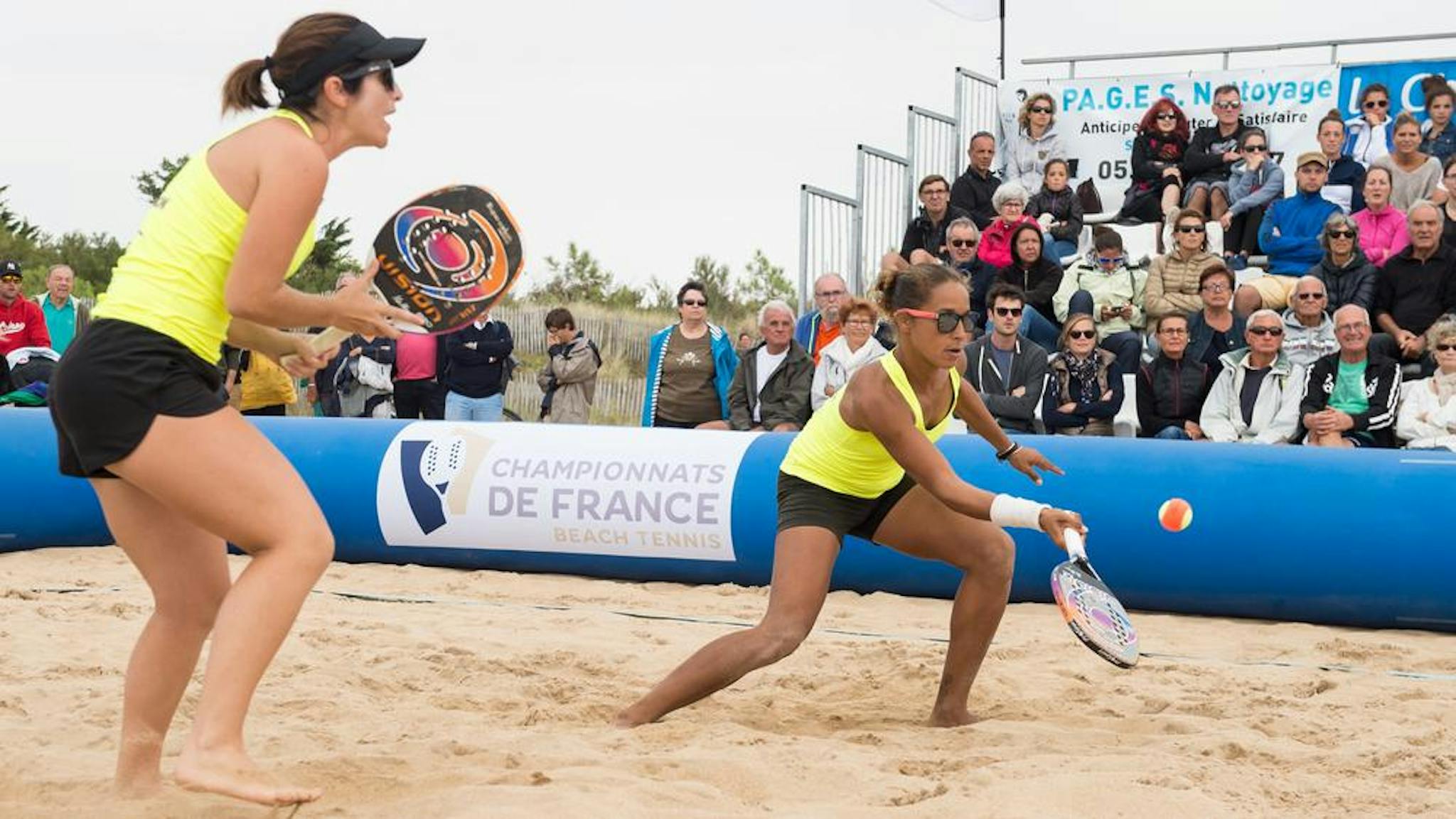 Julia Coll et Elodie Vadel