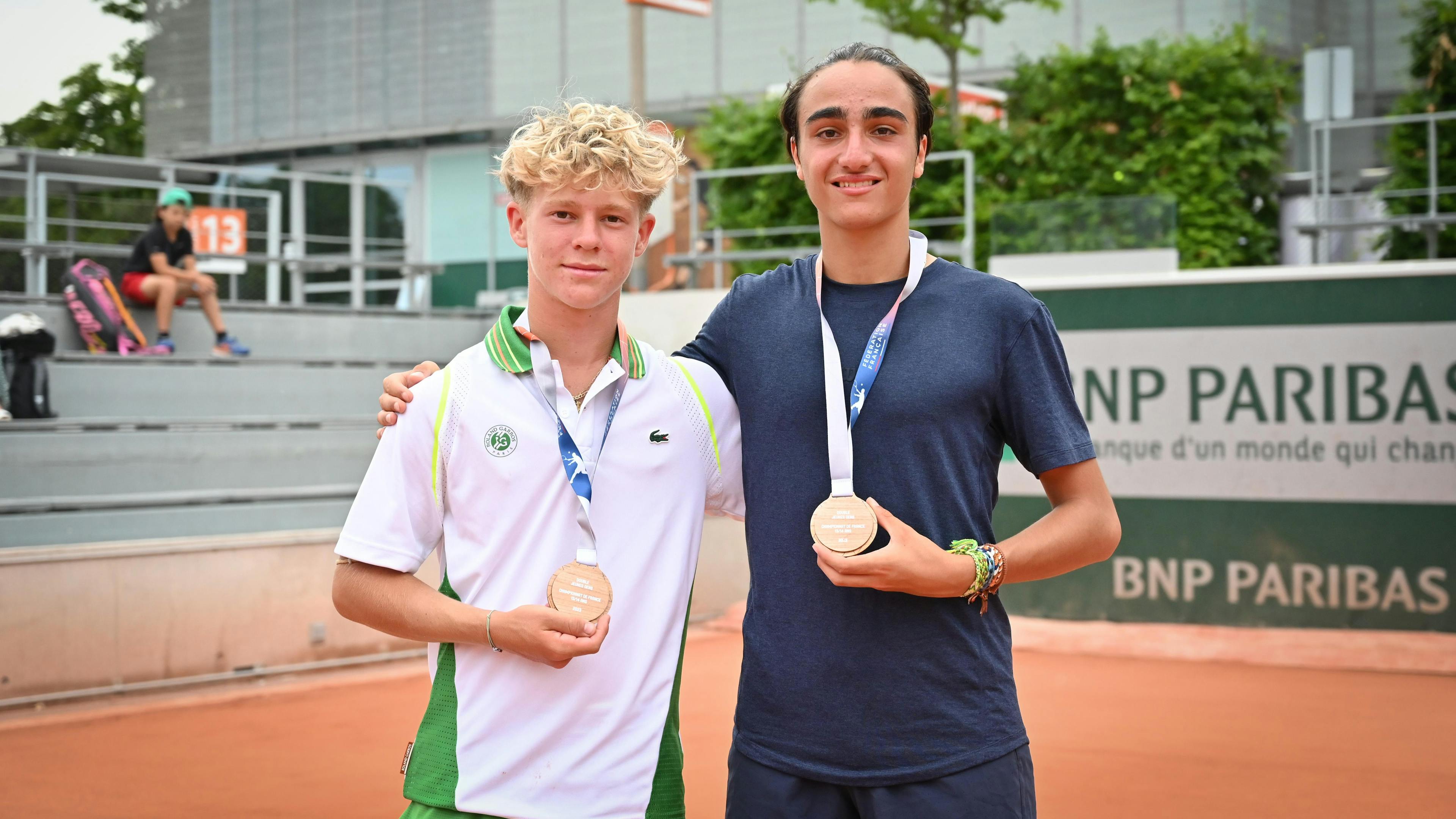 Daniel Jade et Jules Rimbaud, champions de France 13/14 ans en double.