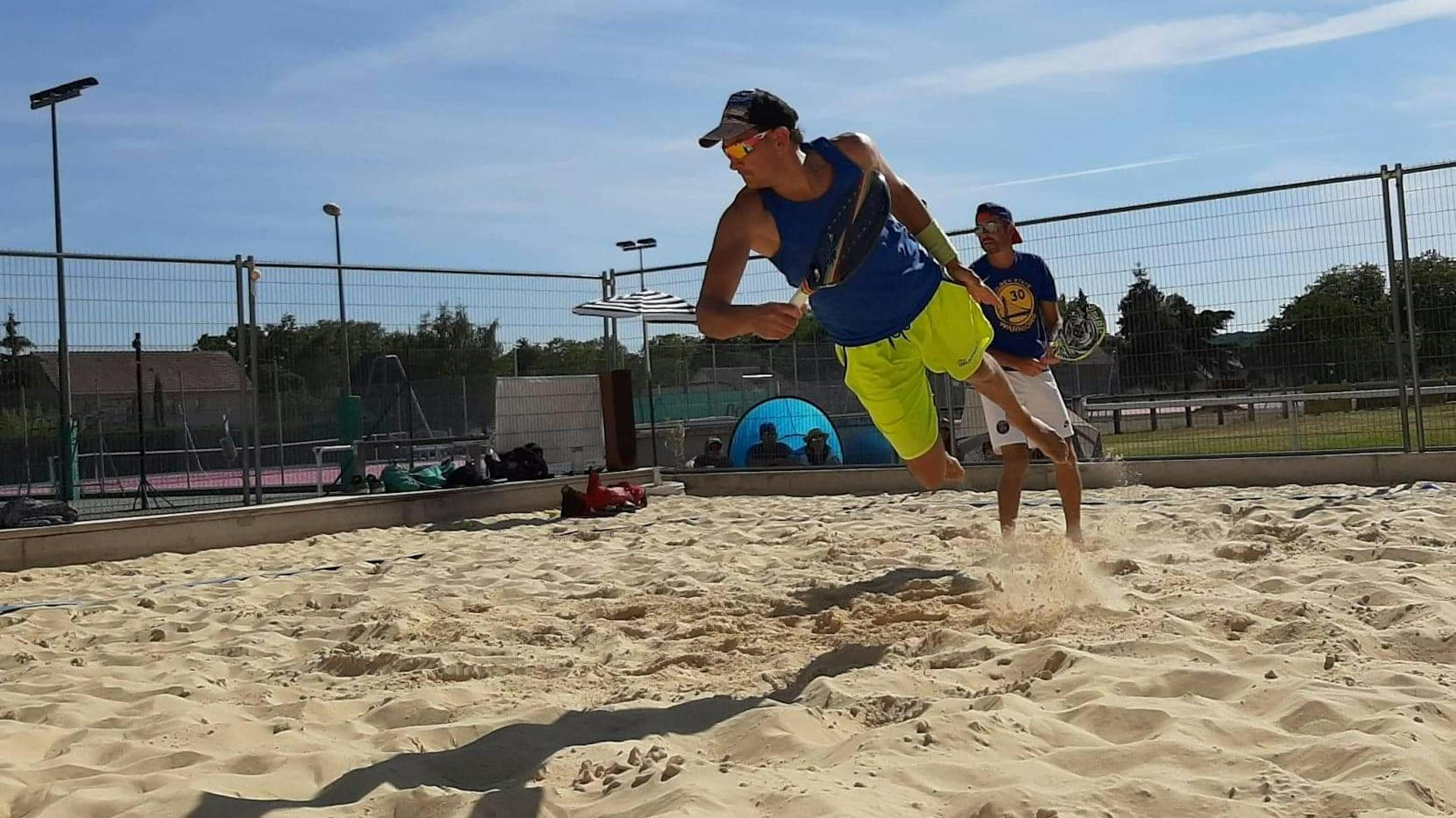 Un plongeon dans le sable de plus pour Sébastien !