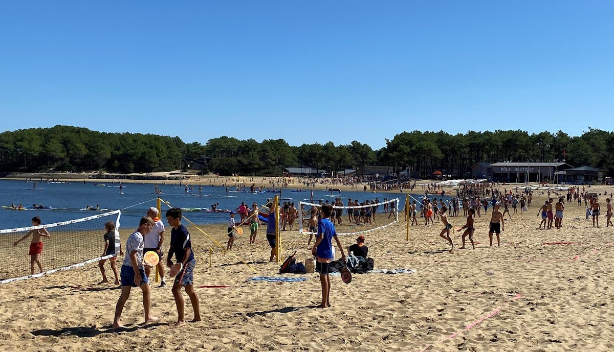 Beach tennis et sport scolaire ? Une union qui a de l’avenir | Fédération française de tennis