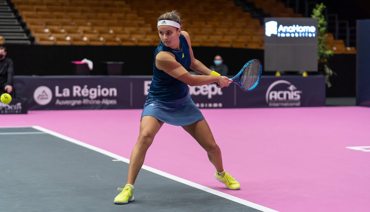 WTA Lyon : Clara Burel élimine Alizé Cornet, Fiona Ferro accède aux quarts de finale | Fédération française de tennis