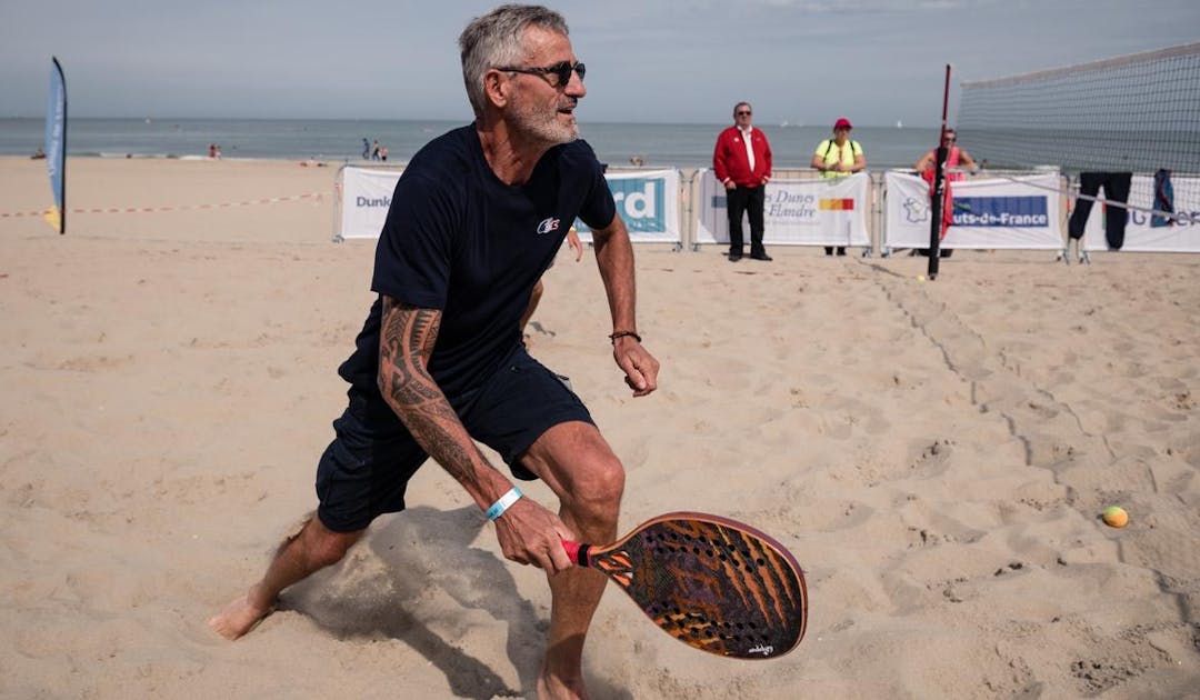 Carré beach - Gilles Moretton : "Pas seulement un sport de plage" | Fédération française de tennis