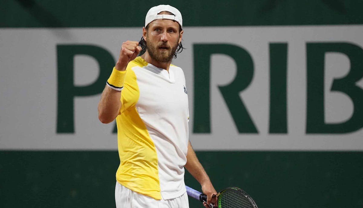 La réaction de Lucas Pouille après sa victoire au 1er tour des "qualifs" | Fédération française de tennis