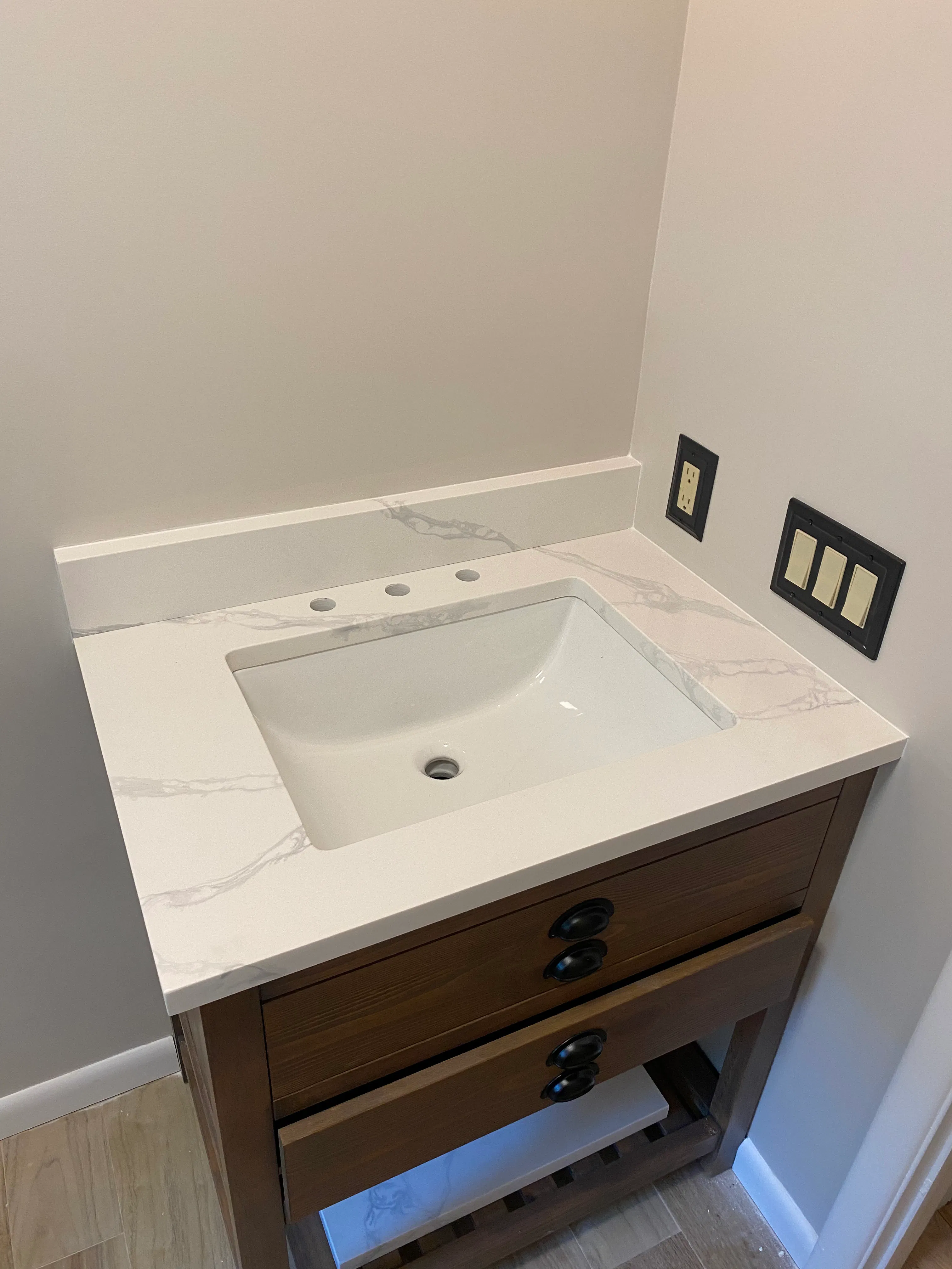 Vanity Tops — 88