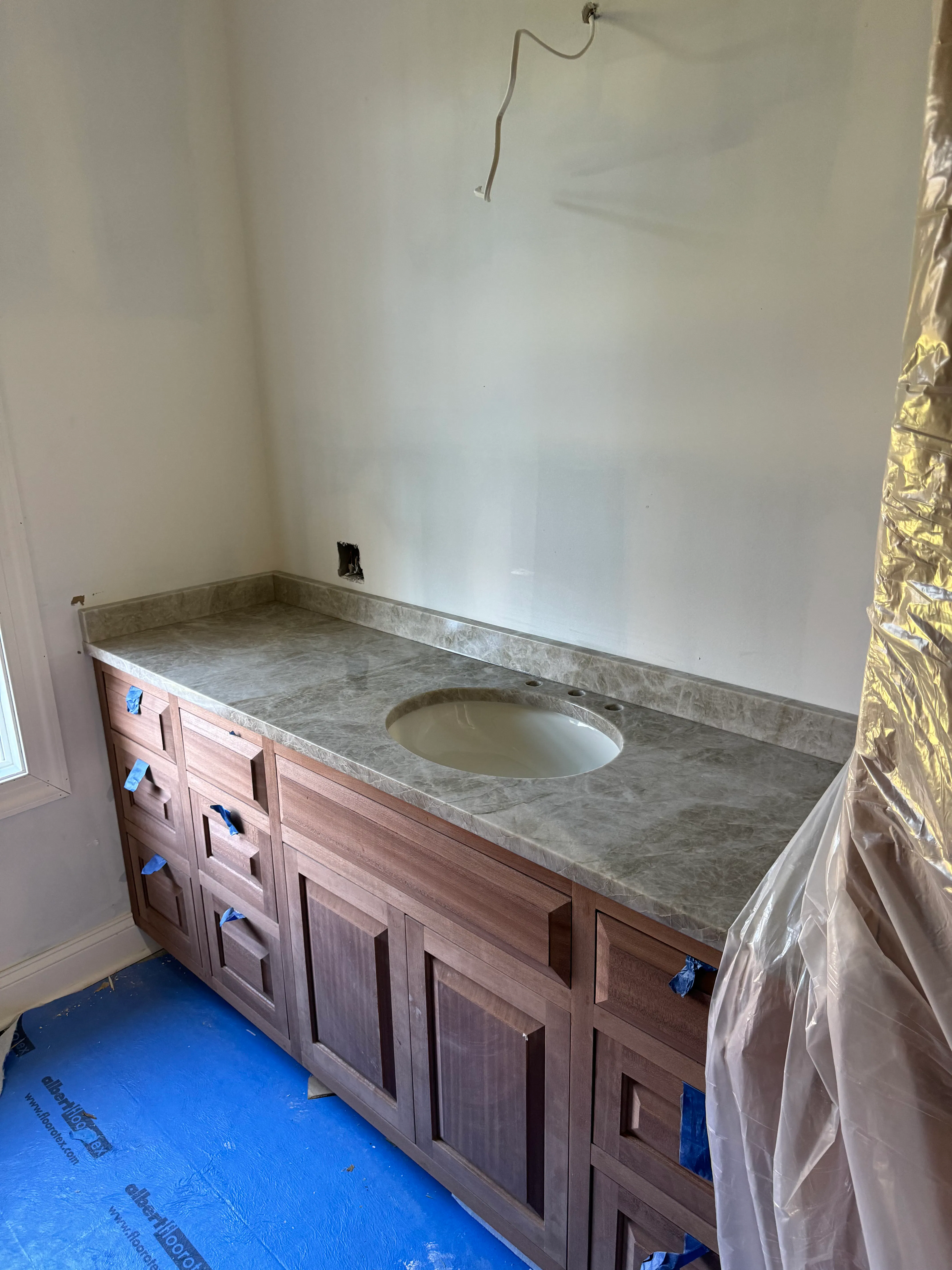 Vanity Tops — 79