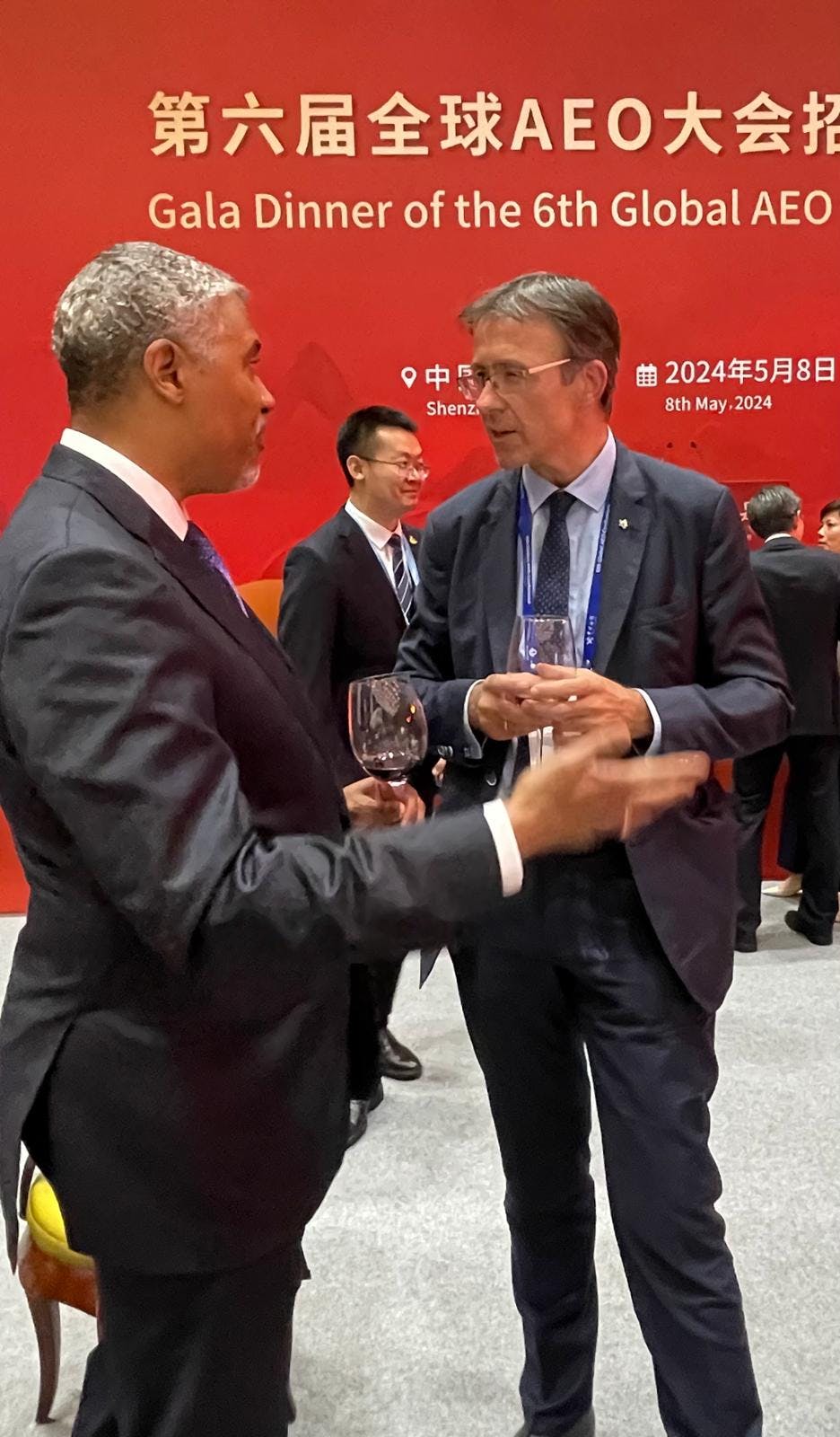 WCO Secretary General, Mr Ian Saunders, and FIATA Director General, Dr Stéphane Graber at the 6th WCO Global AEO conference in Shenzhen discussing Mr Saunders participation at the forthcoming FIATA World Congress 2024 in Panama in September 2024