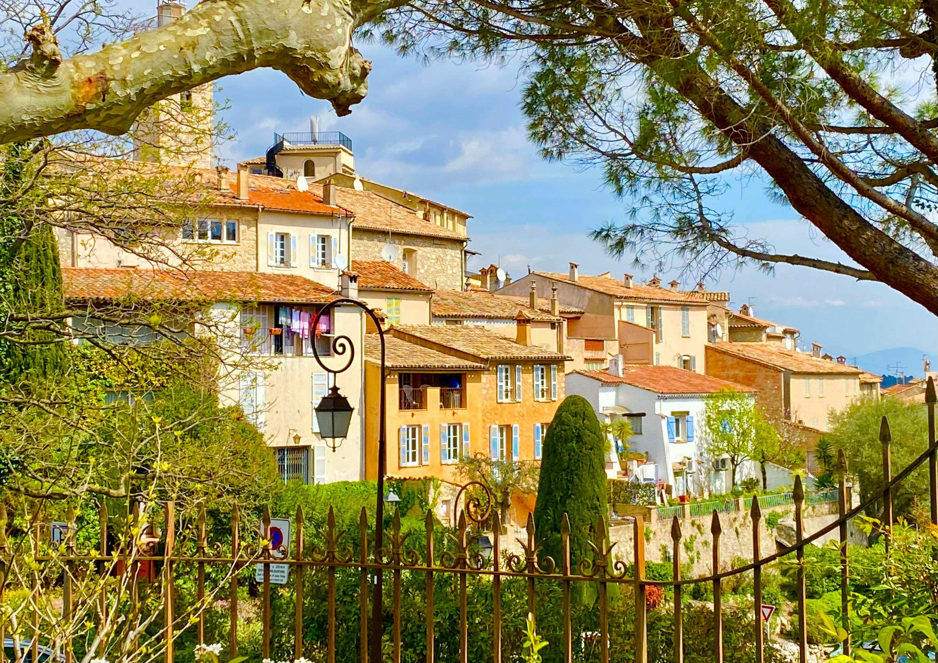 Nue-propriété : lancement commercial à Mougins (06)