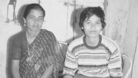 Image of Urmila Srivastava and Leela Namdeo