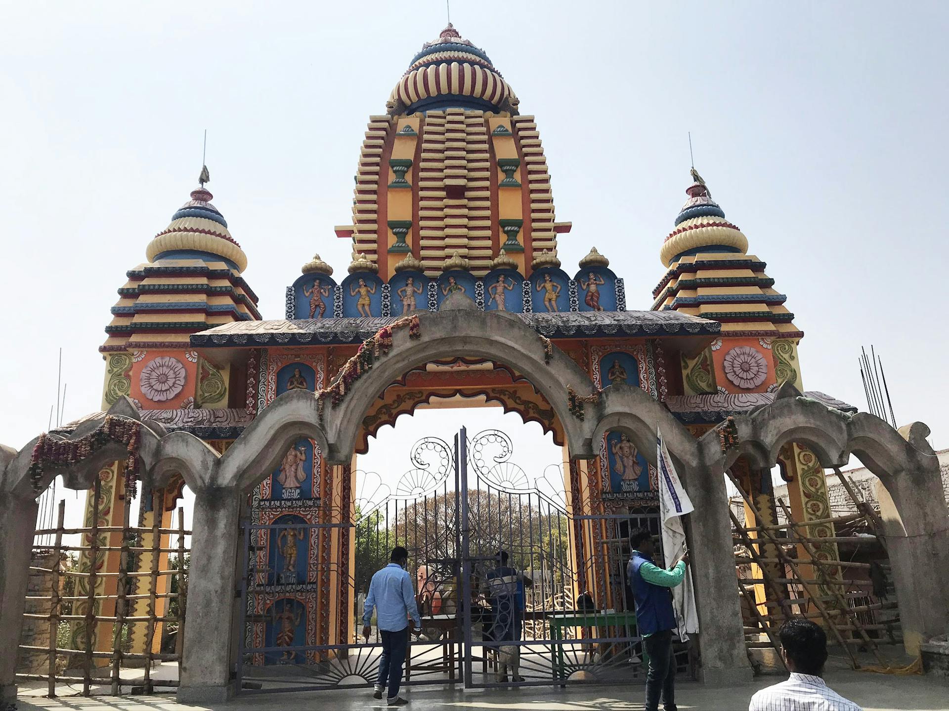 The entrance to the Hathikheda temple in Laujora village, East Singhbhum district. Credit: Hansda Sowvendra Shekhar