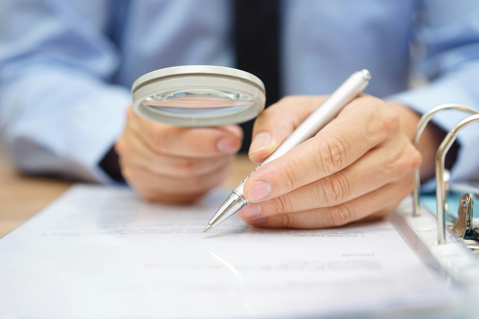 Achat sur plan : quelles précautions prendre avant de signer ?