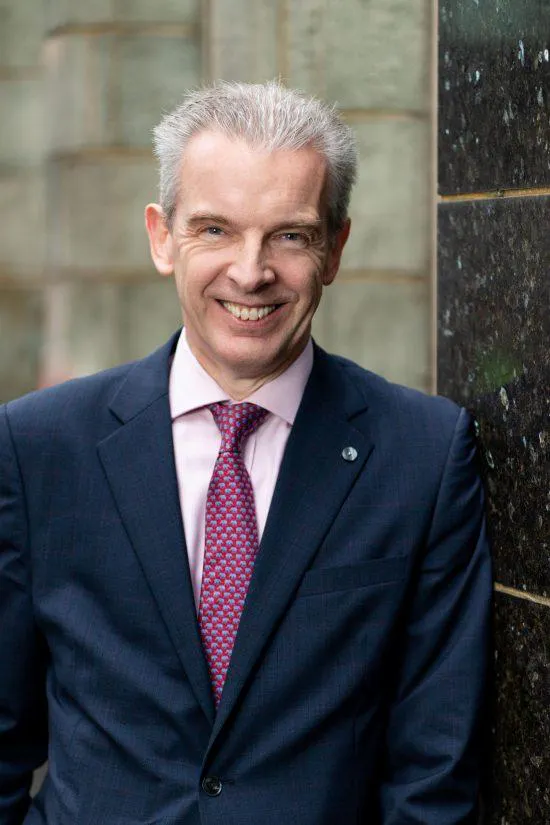 Michael_Hewson financial analyst of iFOREX