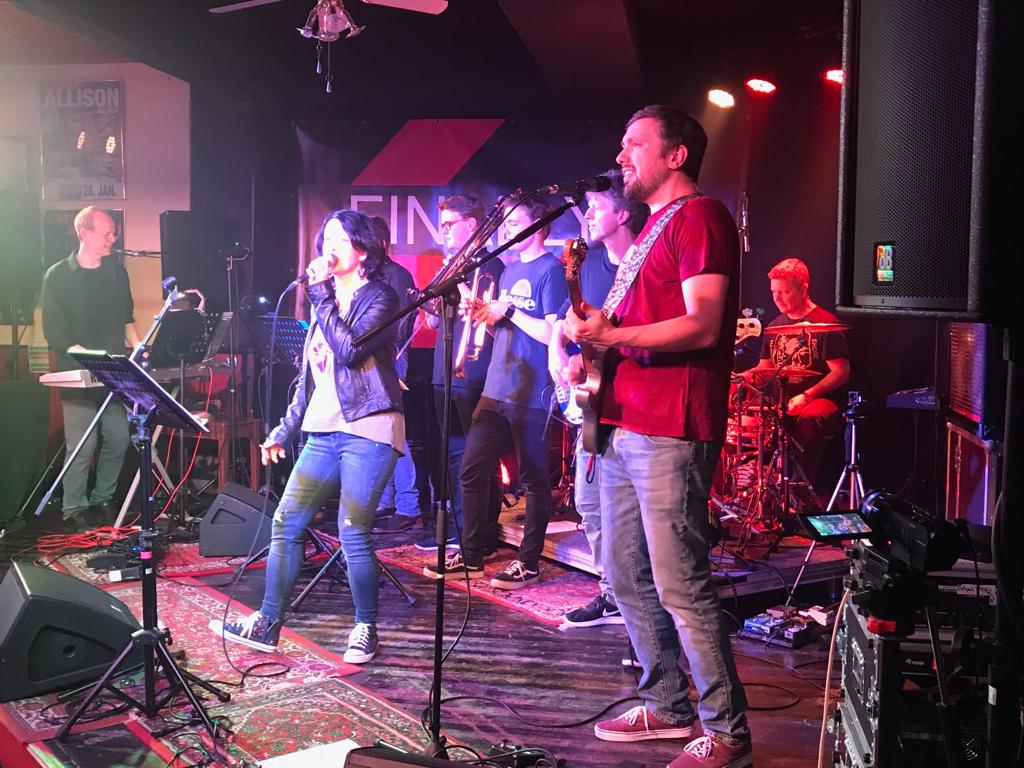 Fast Friendship – Finally Friday – Kräuterfunk and Bassdrum