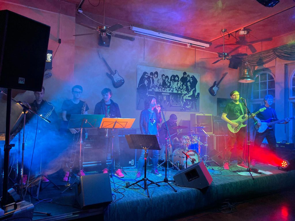 Finally Friday + The Capellos