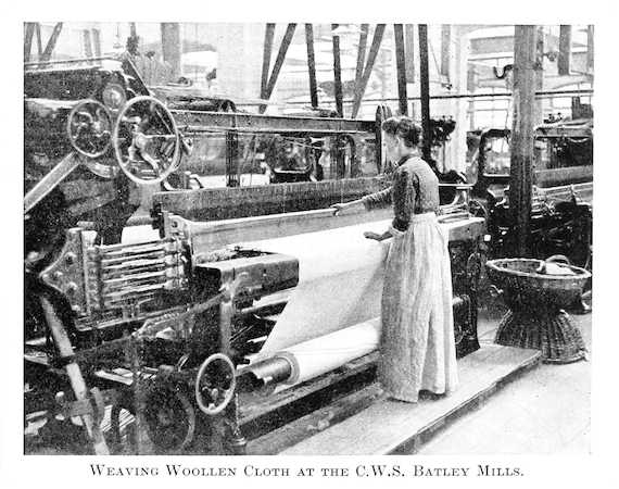 Weaving in West Yorkshire, image from 1913.