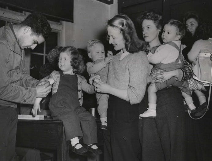 GI brides physical examinations, 1946