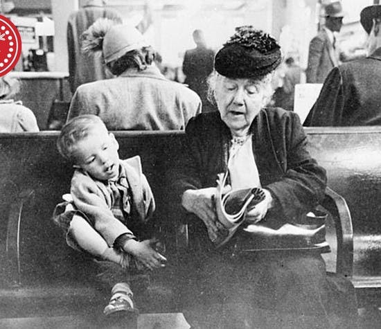 20-questions-to-ask-your-relatives-this-christmas-header