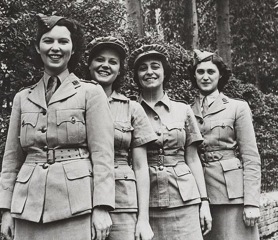 how-to-find-your-female-ancestors-in-military-records-header