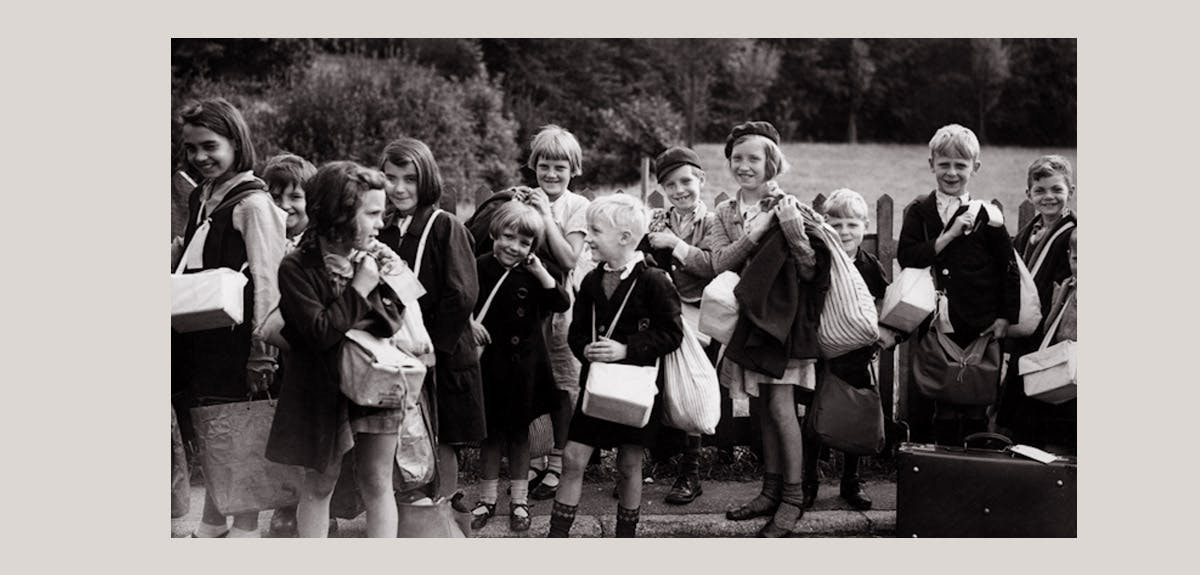 Children being evacuated during WW2
