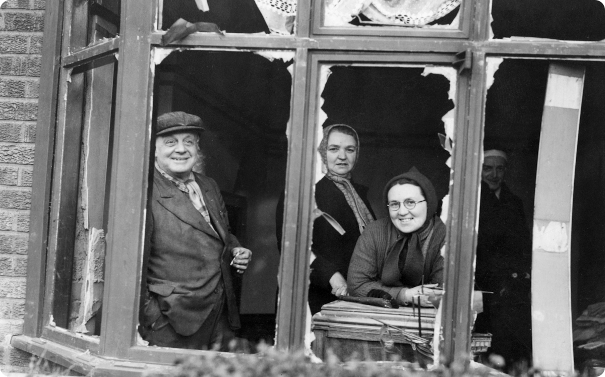 Hull residents, c.1940.