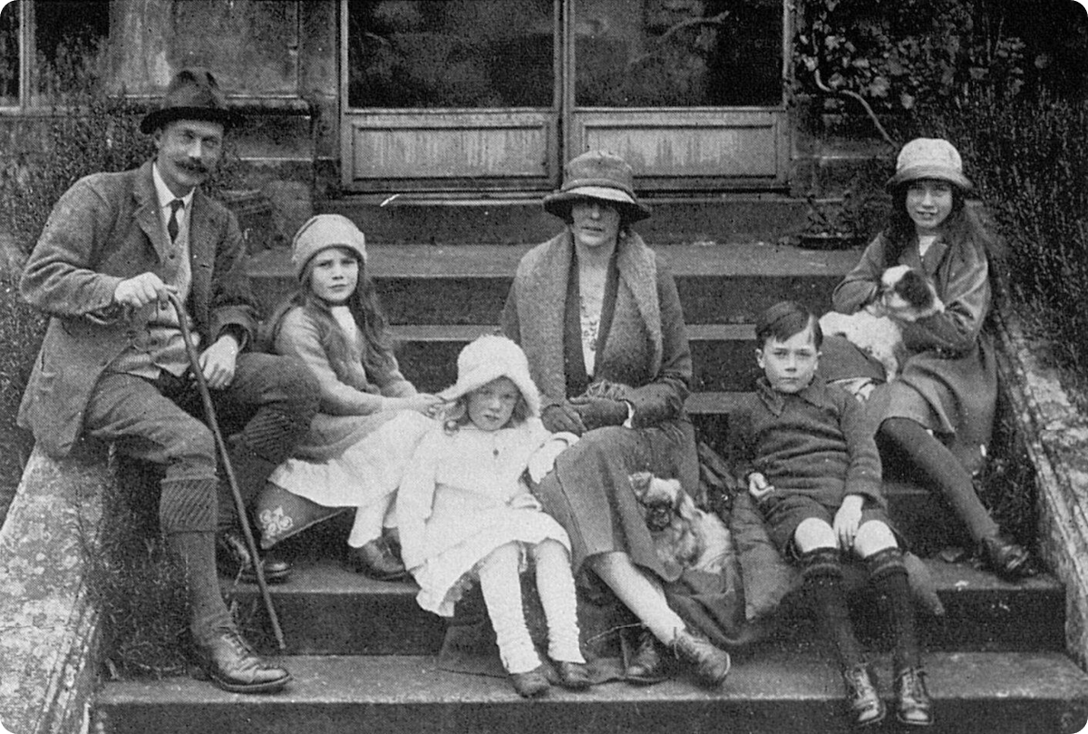 the bridgeman family in 1922